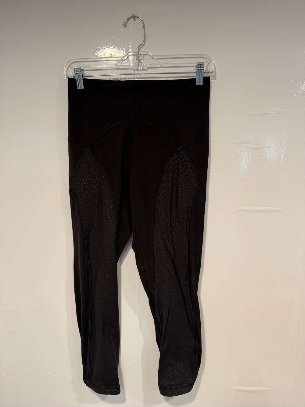 Black Lululemon Athletic Capri Patterned Leggings